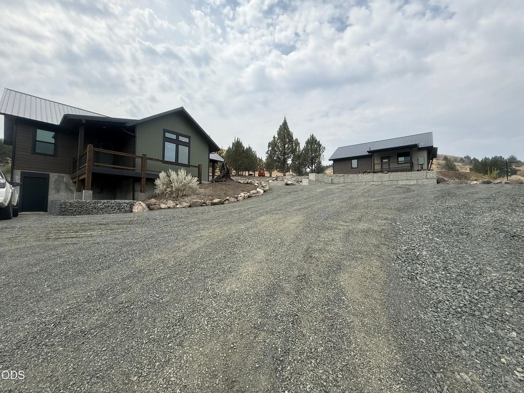 140 Se Bunchgrass Road, John Day