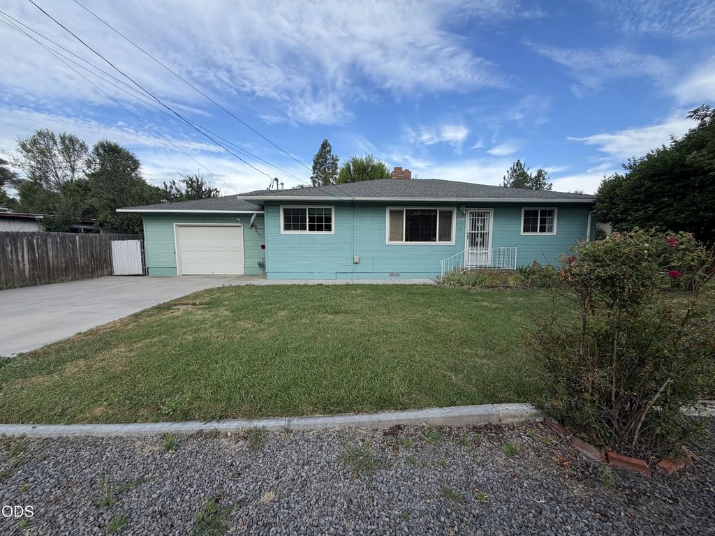 1630 Etna Street, Klamath Falls