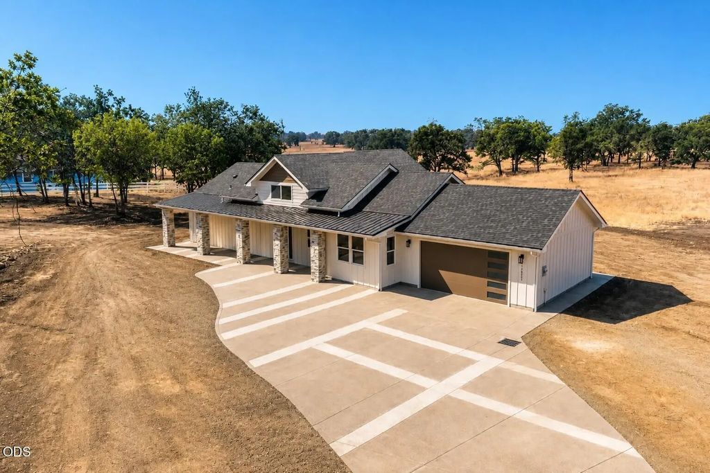 14853 Antioch Road, White City