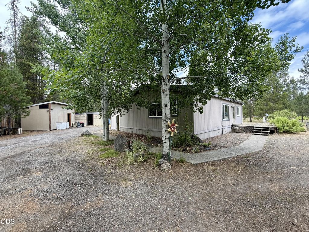 16364 Twin Drive, La Pine