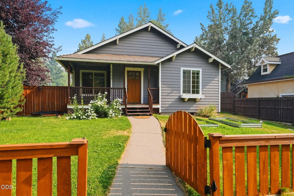 1564 Nw Elgin Avenue, Bend