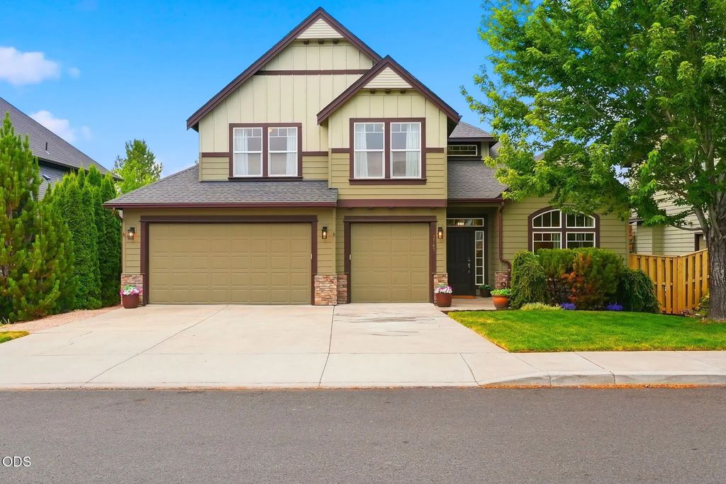 2765 Sw 49th Street, Redmond