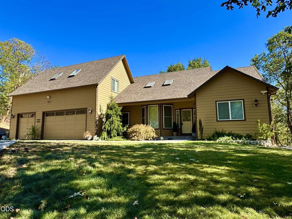 155 El Camino Way, Grants Pass