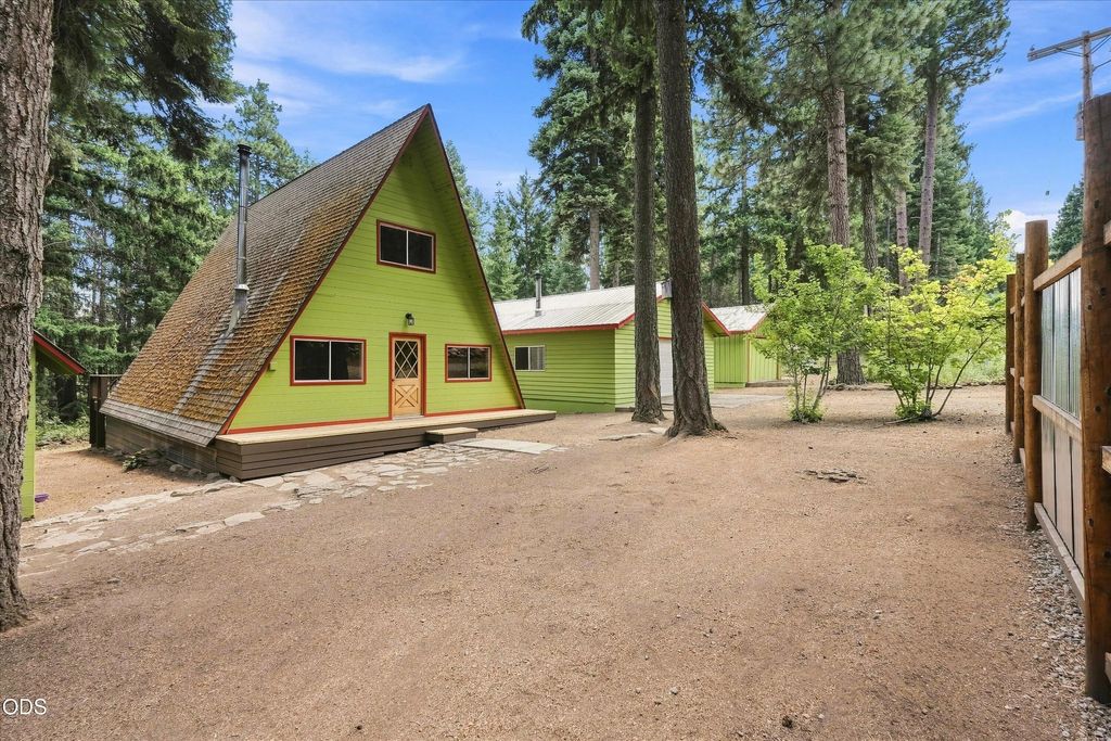 22837 Elm Street, Klamath Falls