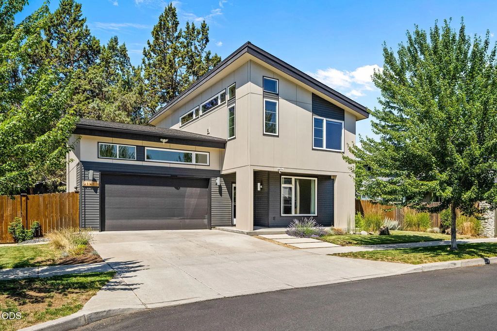 61547 Se Lincoln Lane, Bend