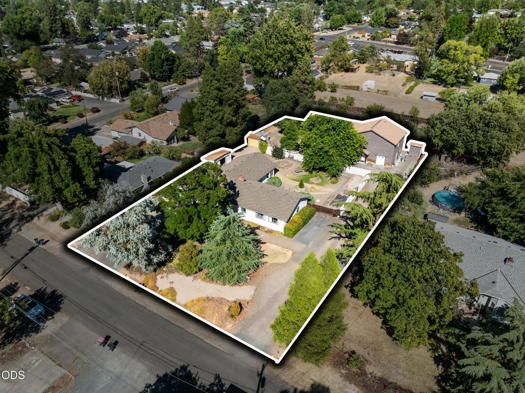 1320 Covina Avenue, Medford