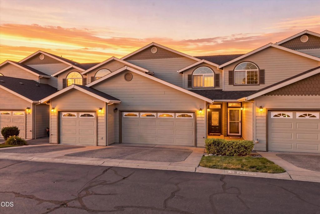 3855 Dover Ridge Drive 4, Medford