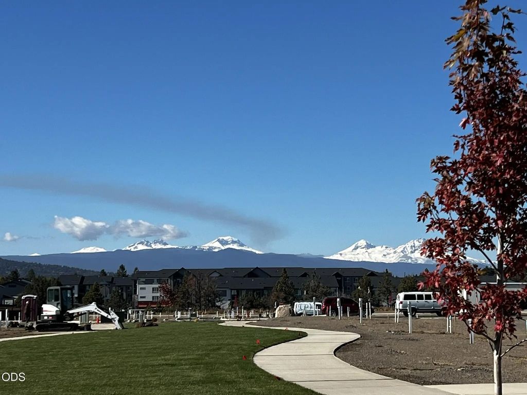 3899 Ne Petrosa Avenue, Bend