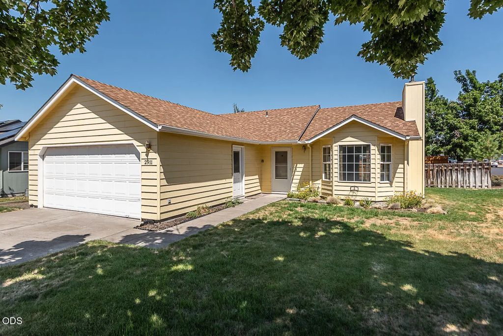 2911 Sw Reindeer Avenue, Redmond