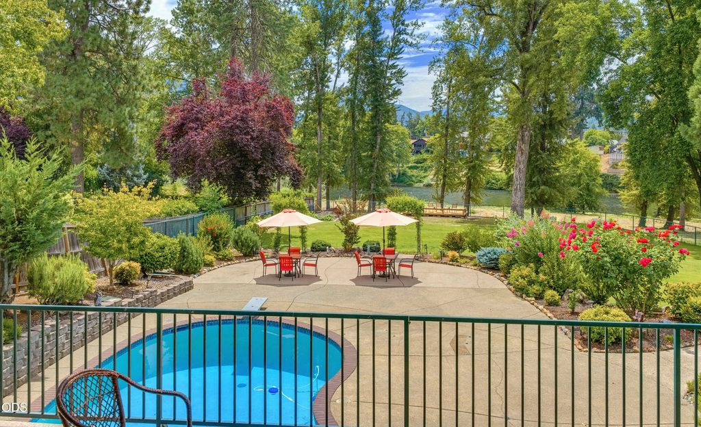 1099 Se Oriole Street, Grants Pass