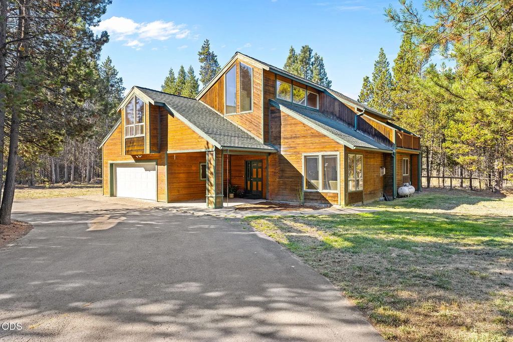 17171 Spring River Road, Bend