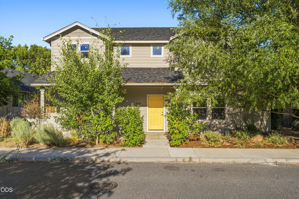 2534 Ne Cretia Court, Bend