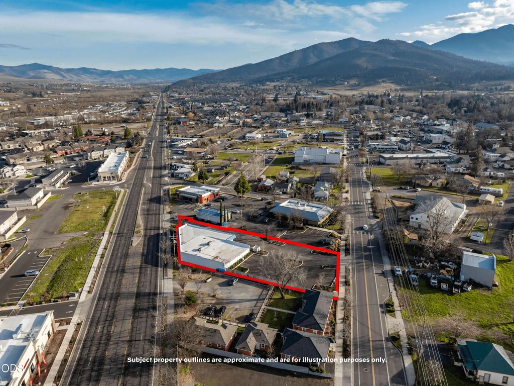 209 N Pacific Highway, Talent