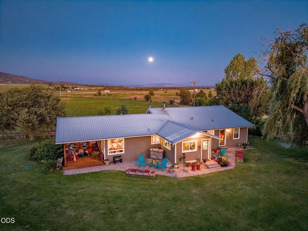 14900 Sw Miller Trail, Powell Butte
