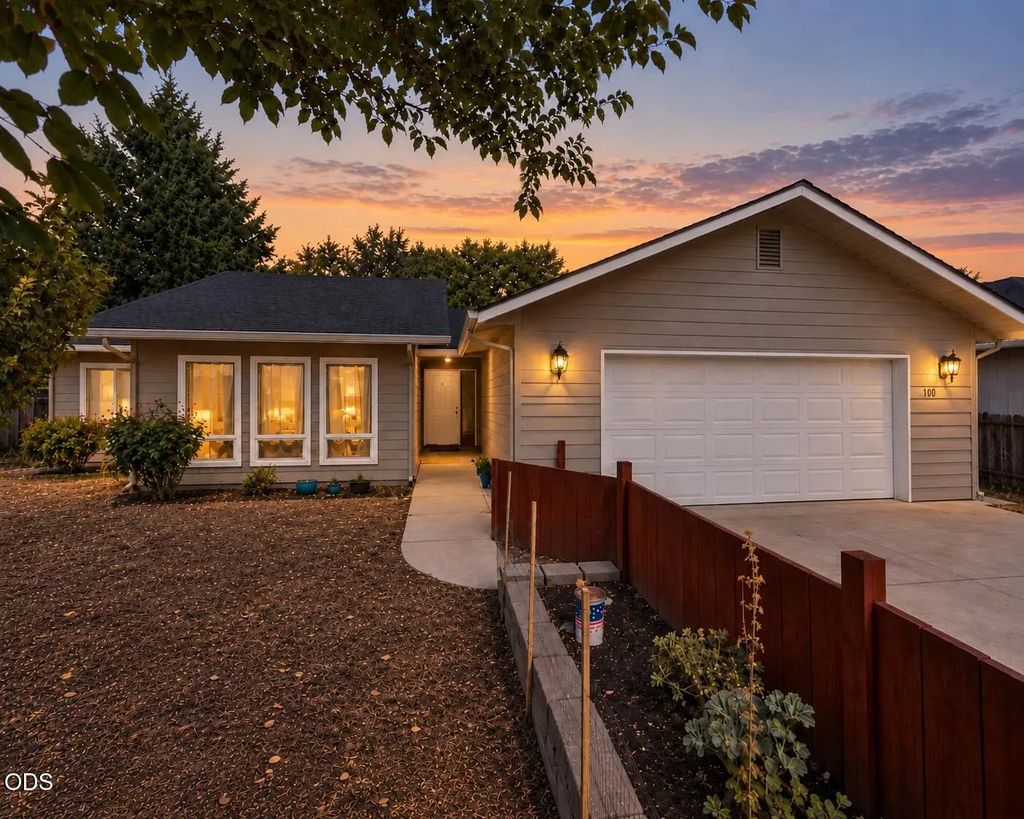 128 Fawn Circle, Shady Cove