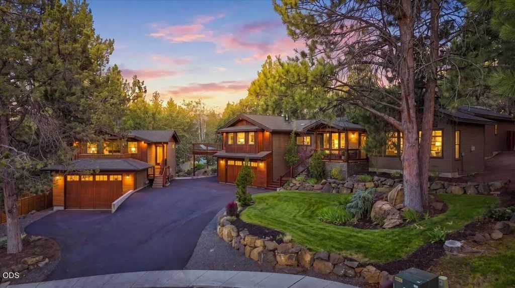 2261 Nw 7th Street #1 & #2, Bend