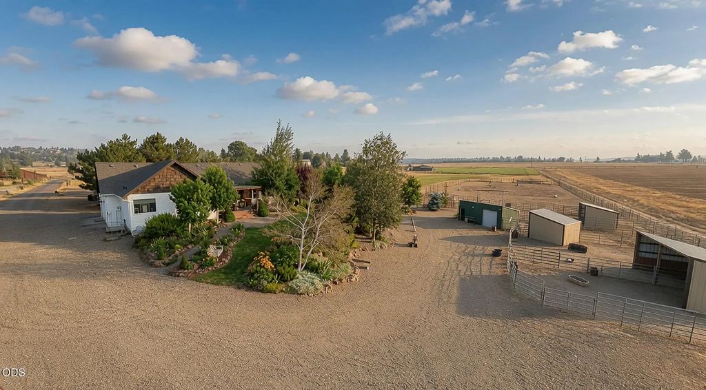 998 Ne Brown Drive, Madras