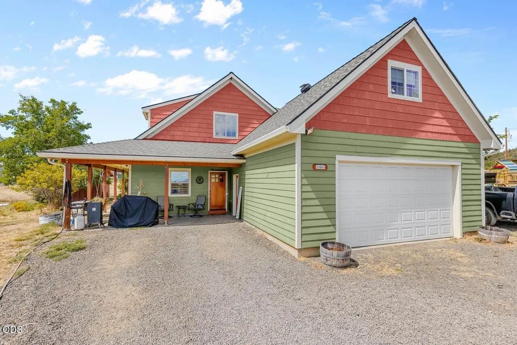 14501 Avalon Road, White City