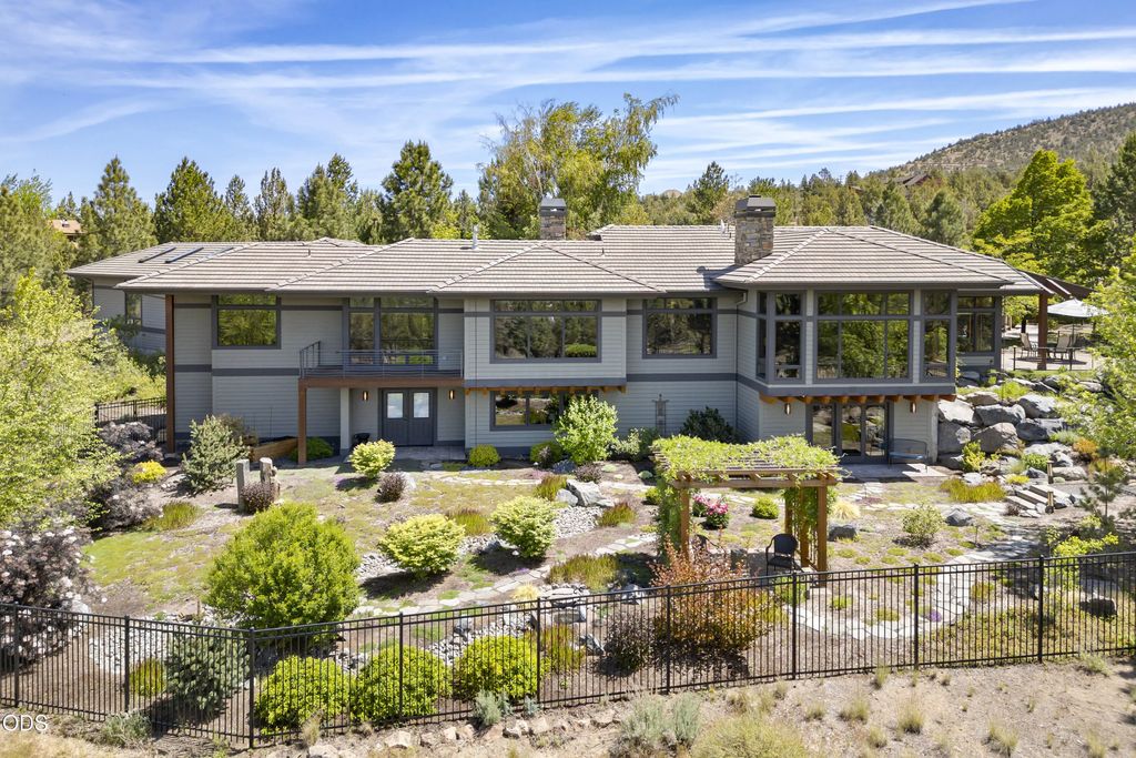 8843 Sw Pokegama Drive, Powell Butte