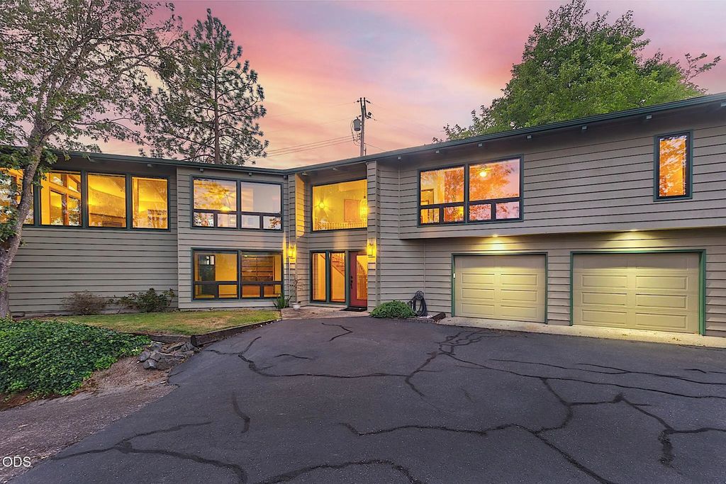 500 Nw Woodson Drive, Grants Pass