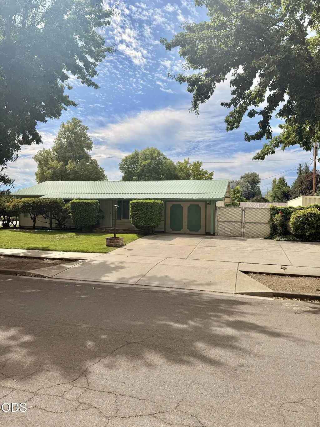601 Souvenir Street, Medford