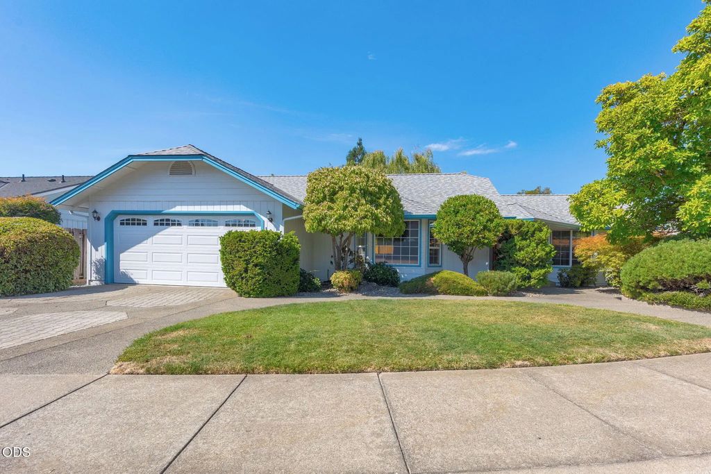 100 Se Liberty Drive, Grants Pass