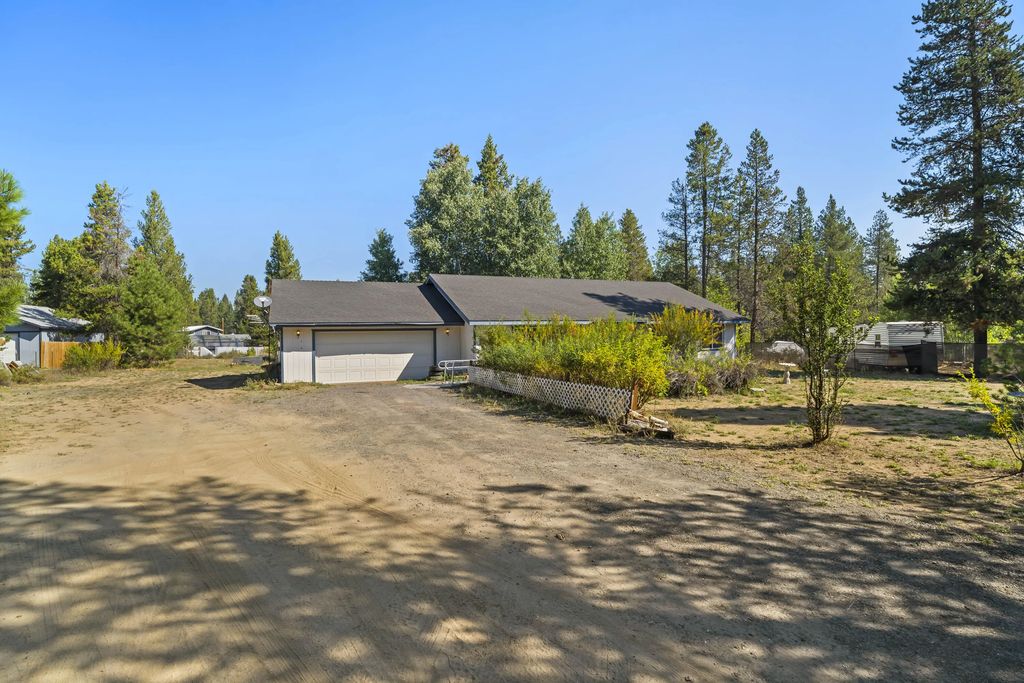 16046 Dyke Road, La Pine