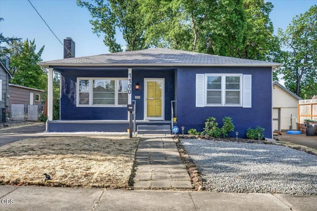 1100 Reddy Avenue, Medford