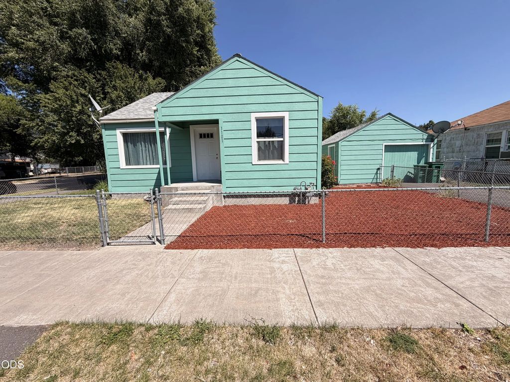 1101 Mitchell Street, Klamath Falls