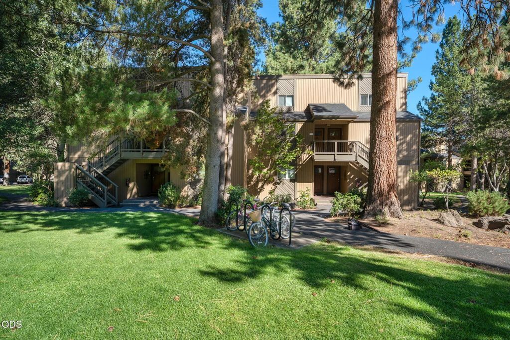 19717 Sw Mount Bachelor Drive Unit 231, Bend