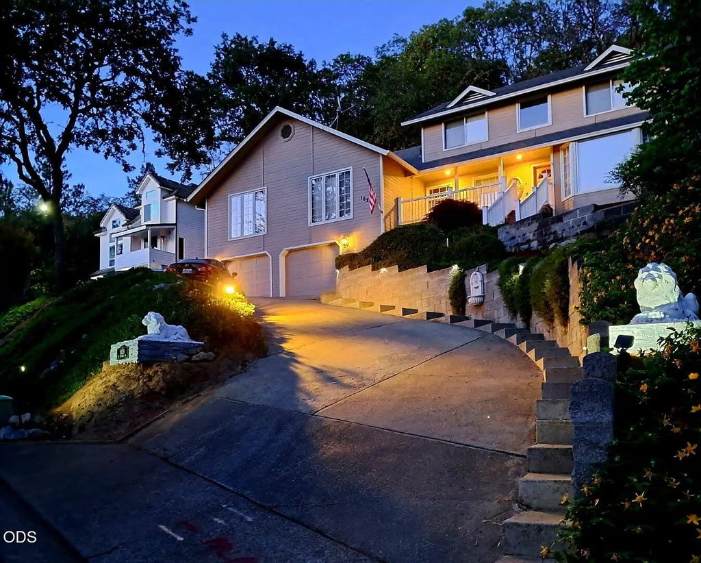 1628 Ne Terrace Drive, Grants Pass