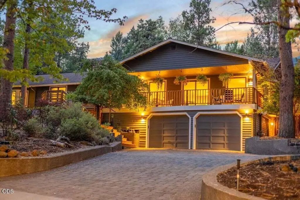 1510 Nw West Hills Avenue, Bend