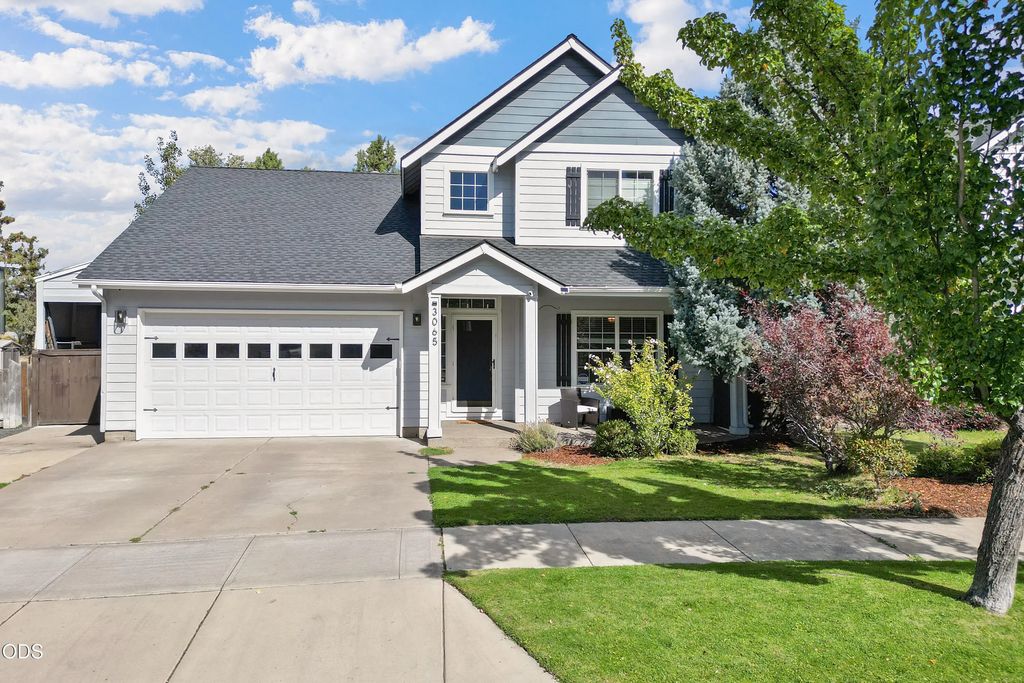 3062 Ne Quiet Canyon Drive, Bend