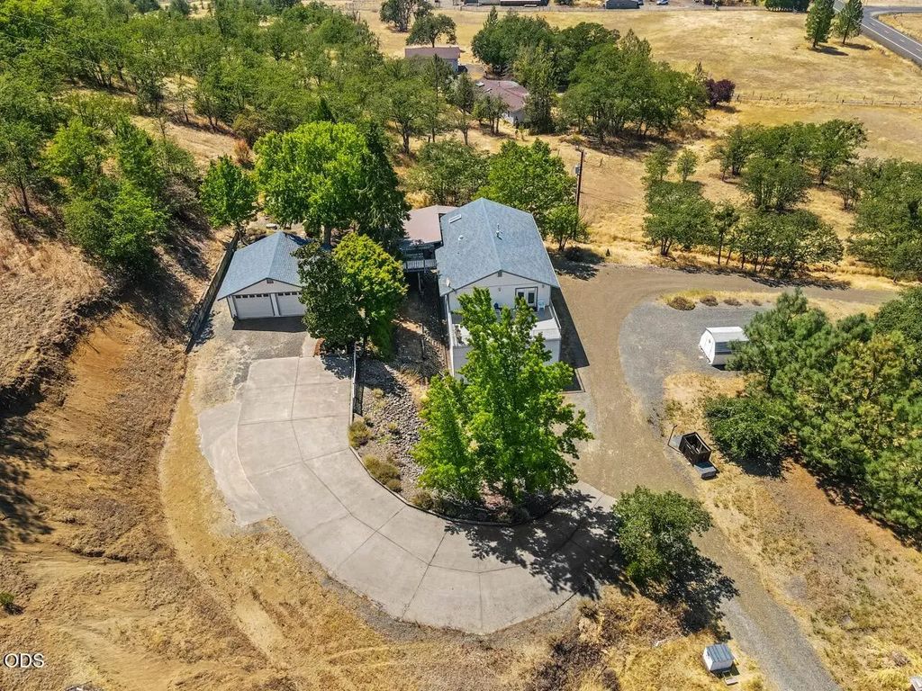 3375 Dodge Road, White City