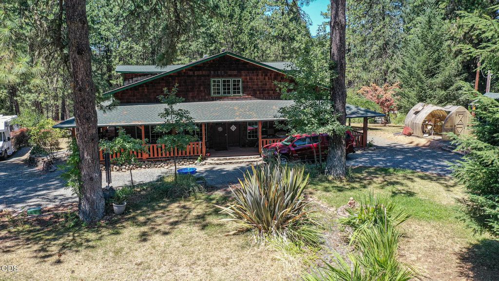 1160 Crow Road, Merlin