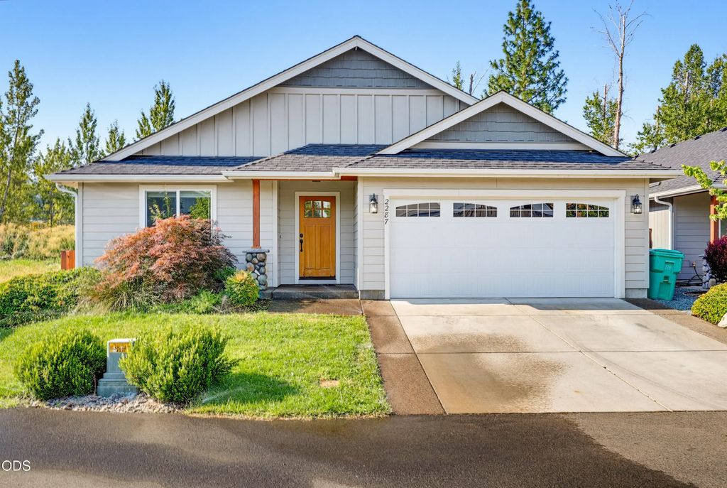 2287 Evie Lane, Grants Pass