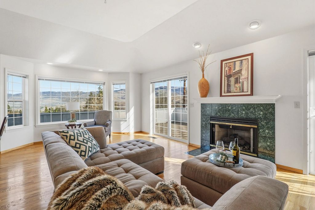 369 Alta Avenue, Ashland