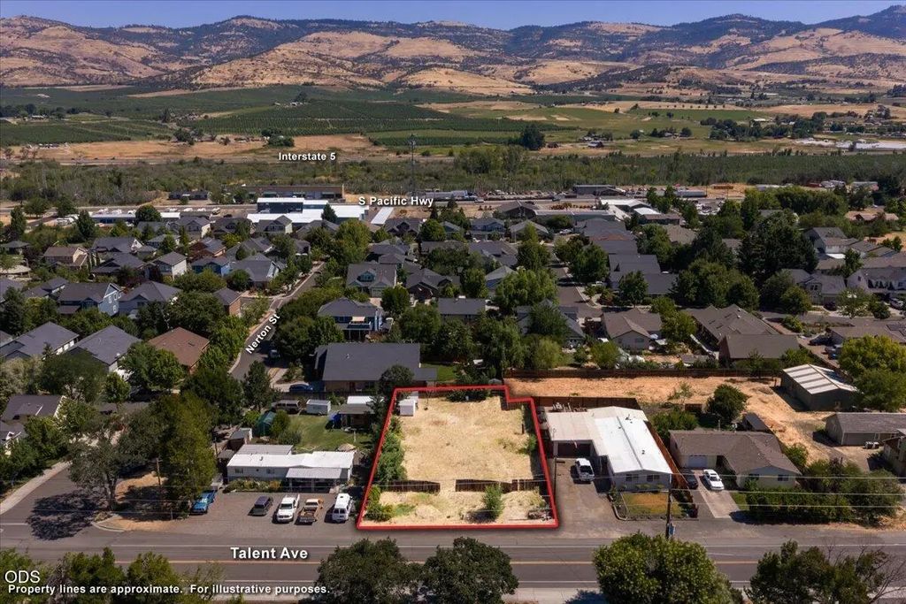 1019 Talent Avenue, Talent