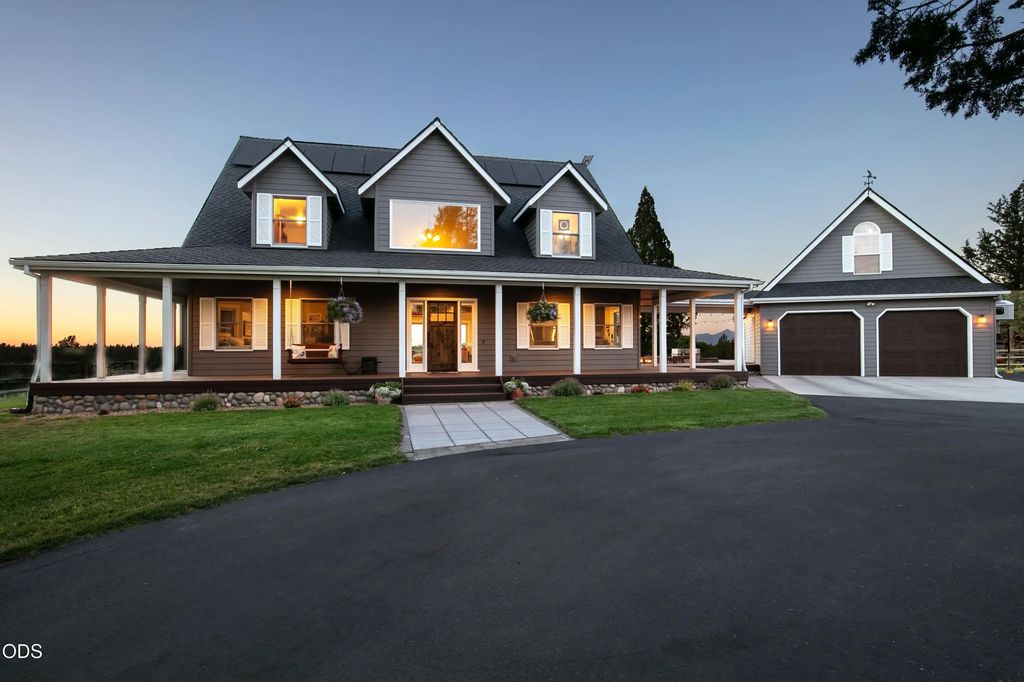 6105 Nw Kingwood Avenue, Redmond