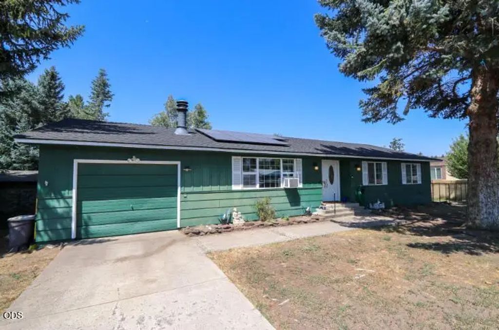 3037 Juniper Place, Malin