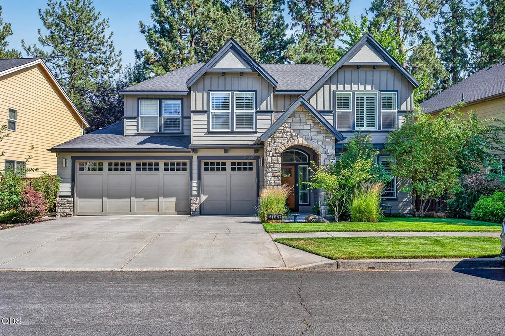 61042 Chamomile Place, Bend