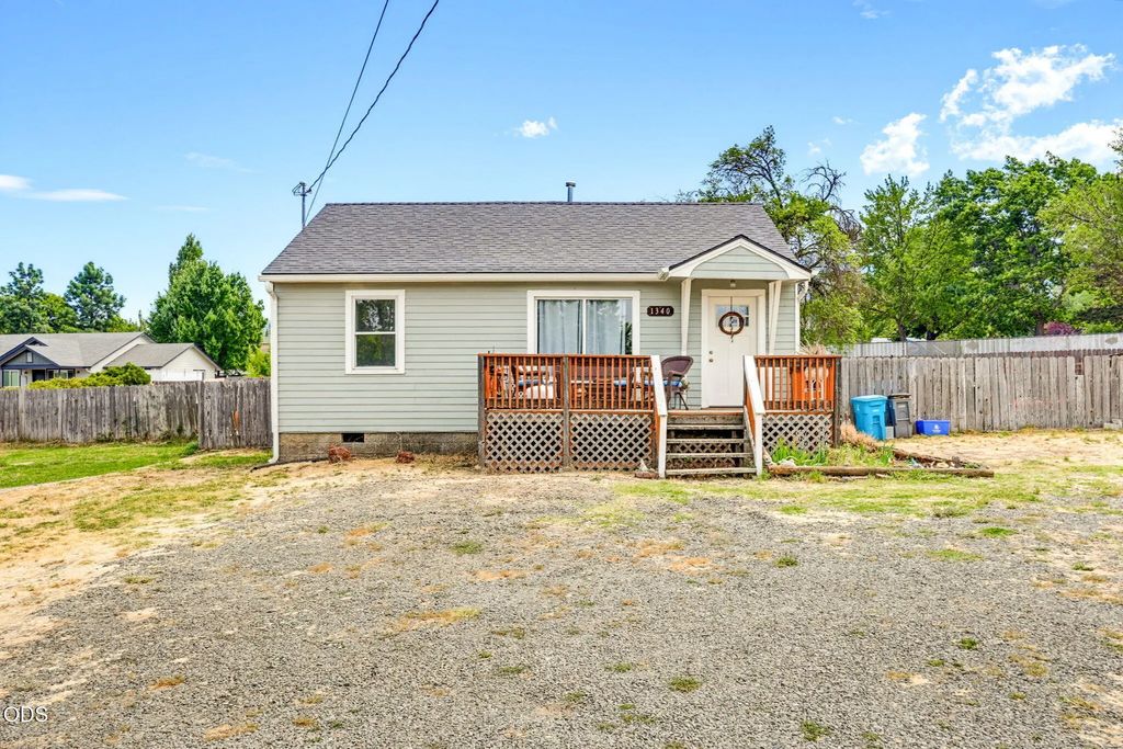 1340 E Main Street, Ashland