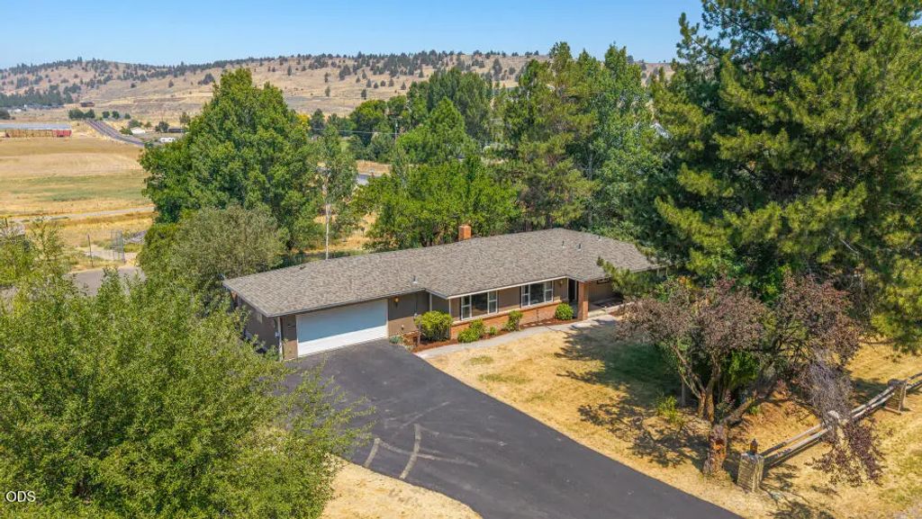 5210 Mason Lane, Klamath Falls