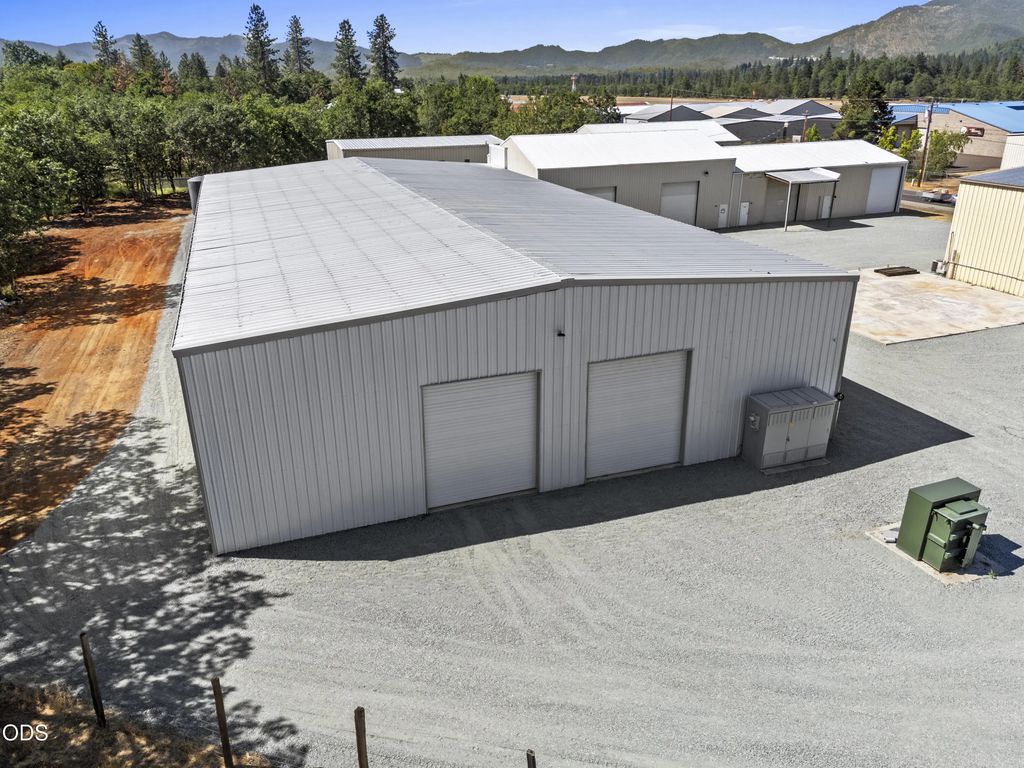 1344 Brookside Boulevard Bldg D, Grants Pass