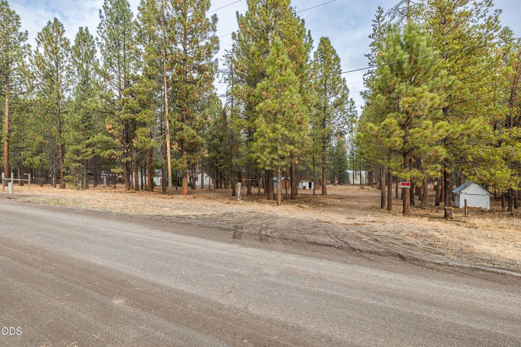 15876 Old Mill Road, La Pine
