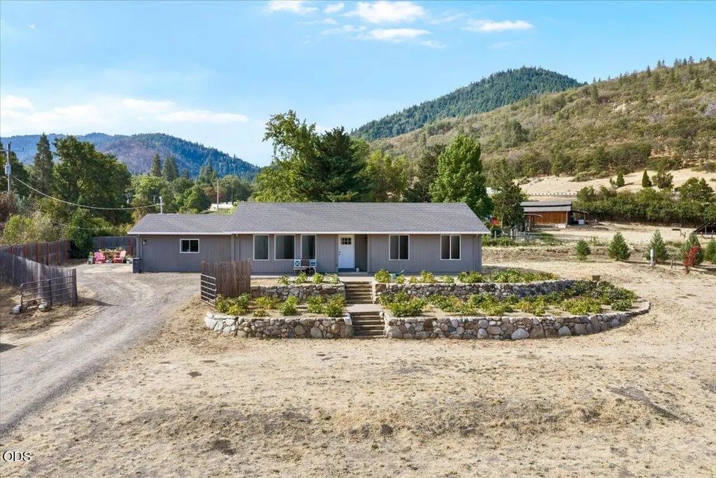 907 Neil Creek Road, Ashland