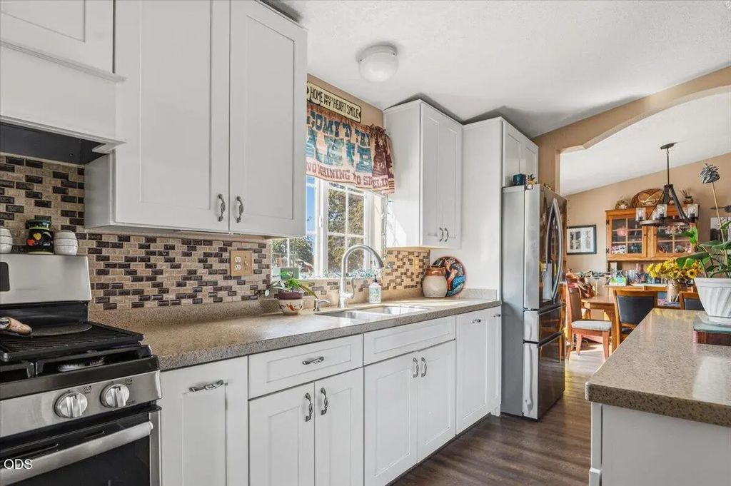 6547 Sw Cougar Road, Terrebonne