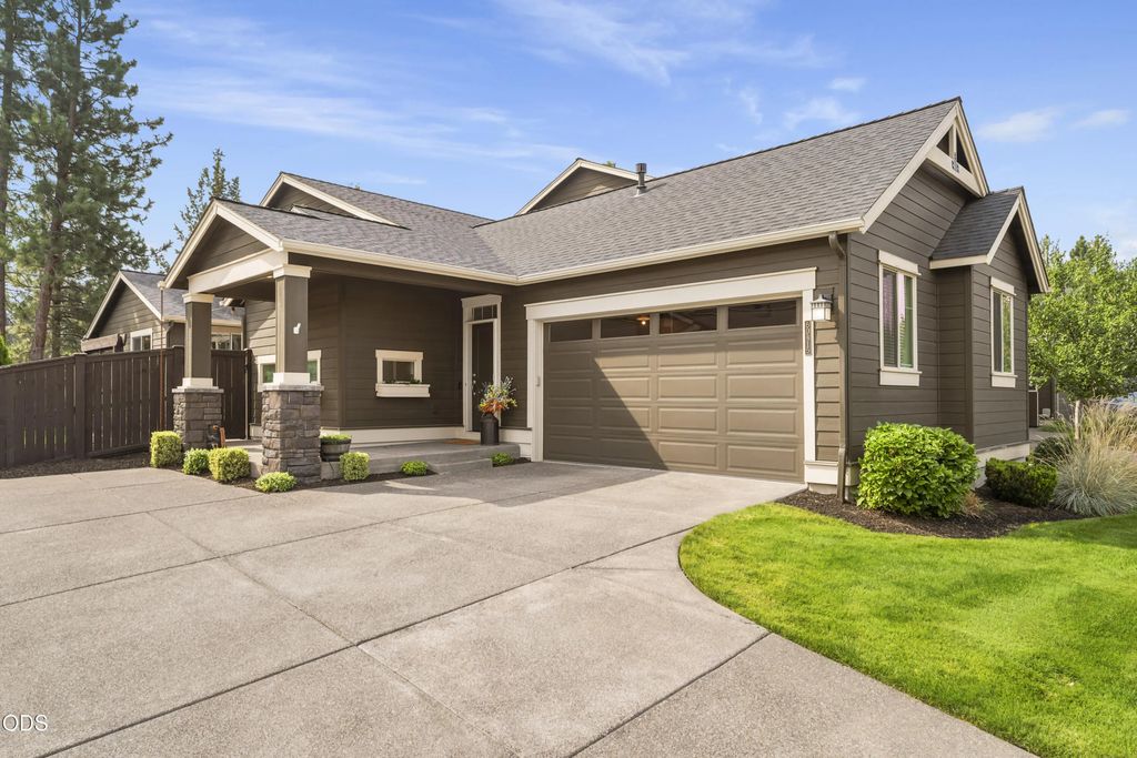60415 Hedgewood Lane, Bend