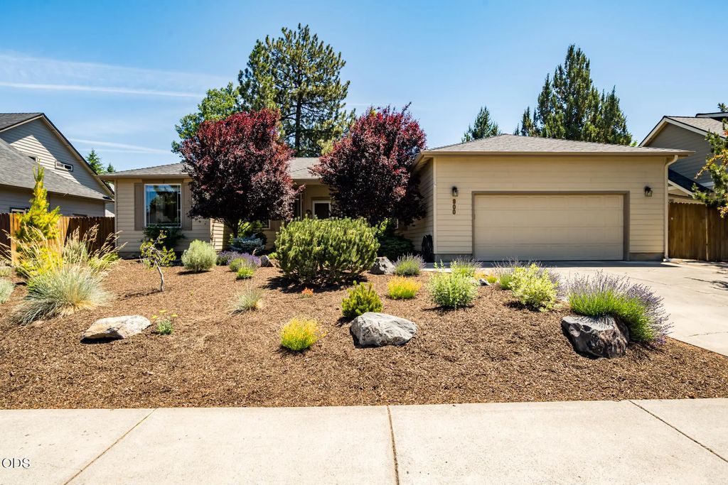 800 Se Shadowood Drive, Bend
