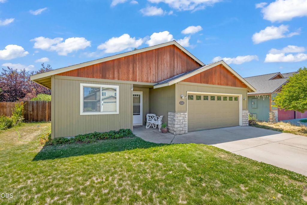 16465 Riley Drive, La Pine